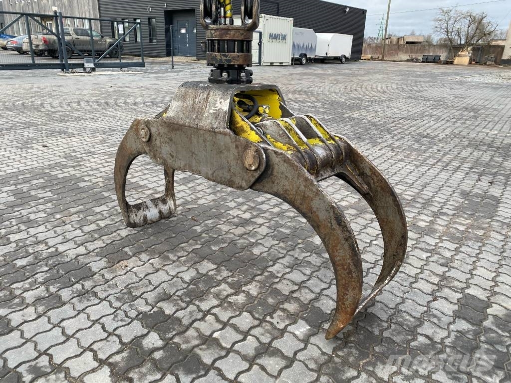 Komatsu 875 Forwarders
