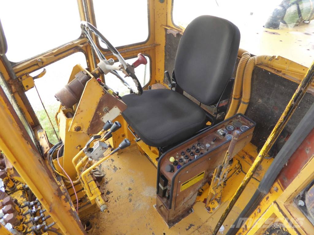 Aveling Barford ASG013 معدات تمهيد الطرق