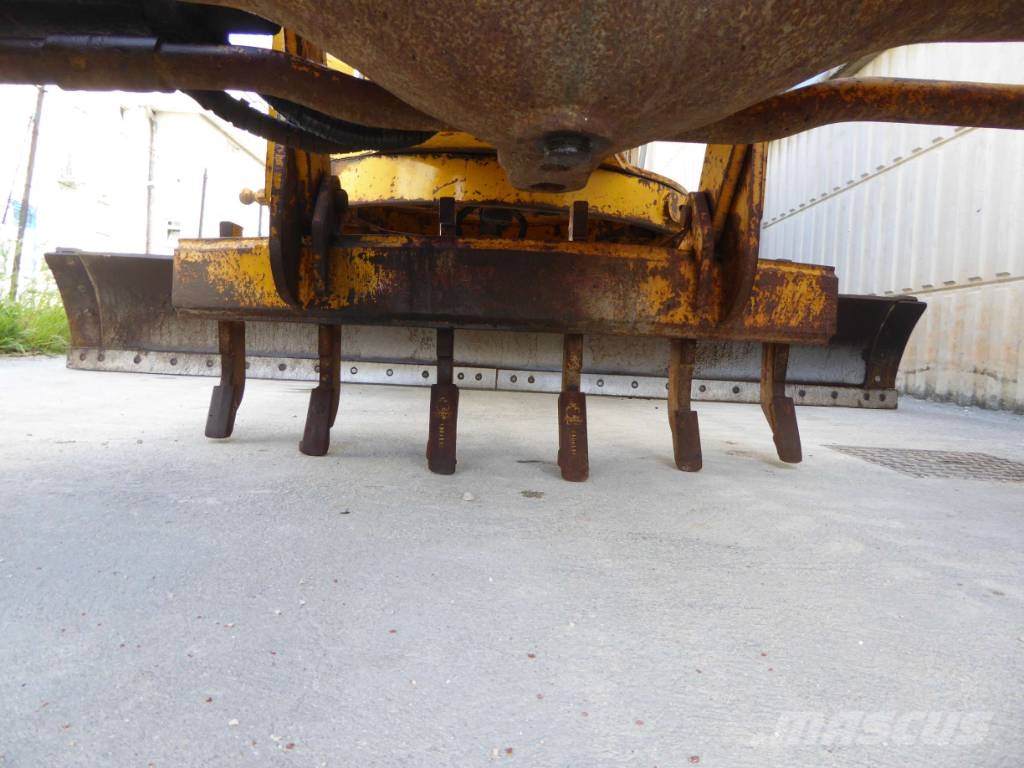 Aveling Barford ASG013 معدات تمهيد الطرق