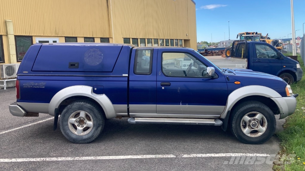 Nissan King cab Pick up/Fiancata ribaltabile