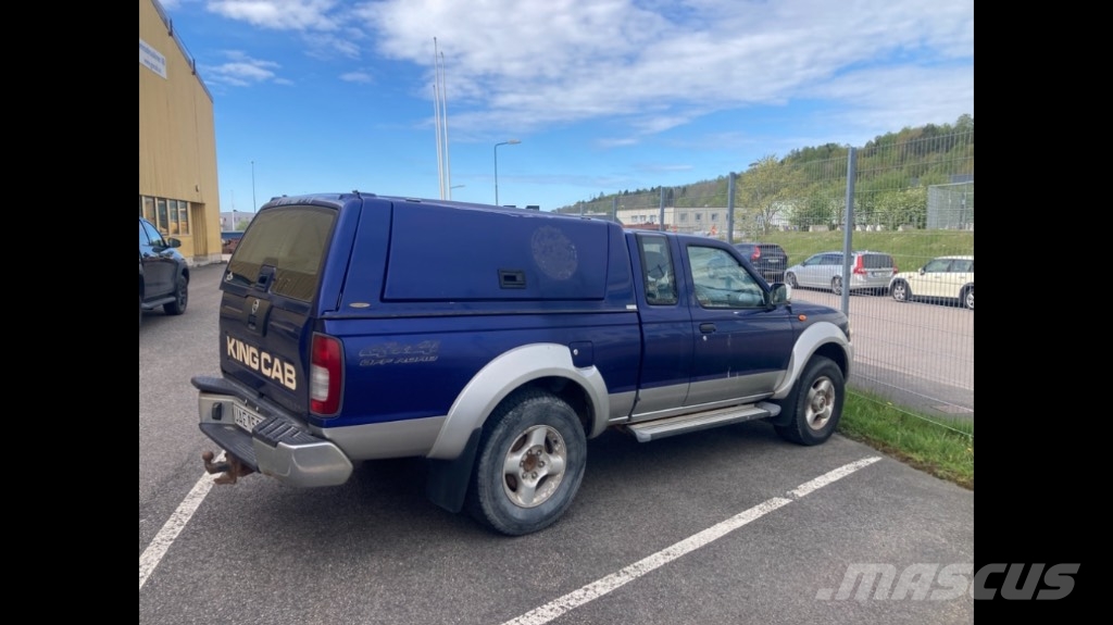 Nissan King cab Pick up/Fiancata ribaltabile