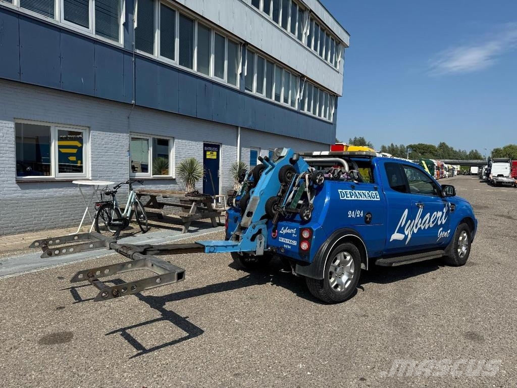 Ford Ranger 4X4 TOW TRUCK + WINCH + REMOTE - EURO 6! Vyprošťovací vozidla