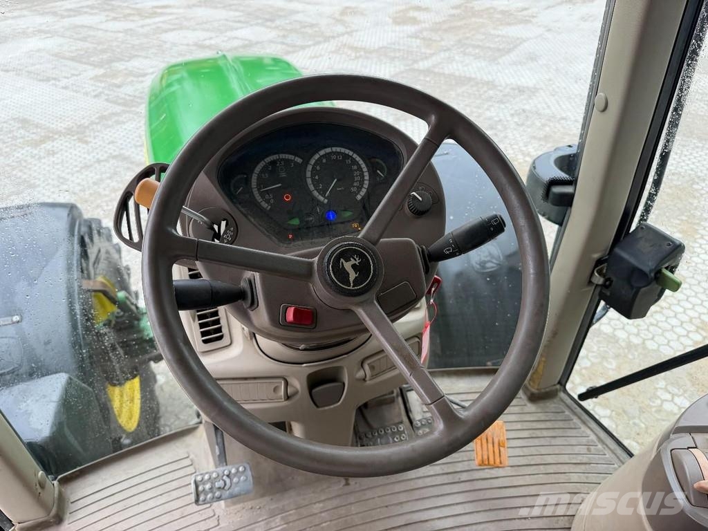 John Deere 7430 Excellent condition الجرارات