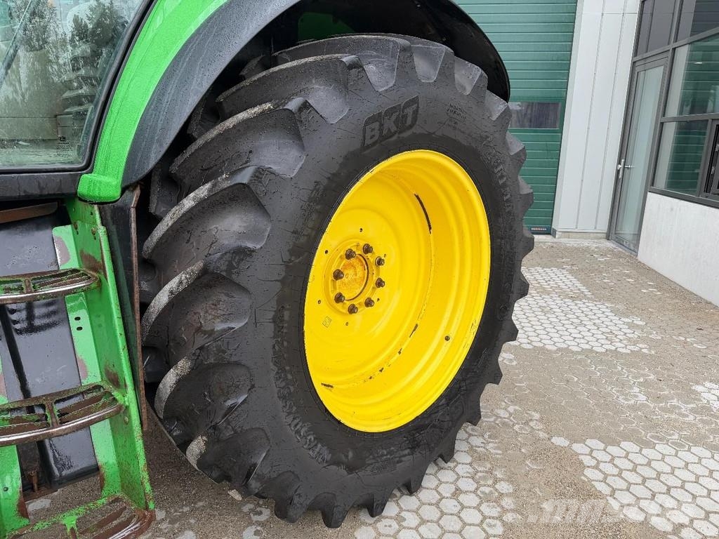 John Deere 7430 Excellent condition الجرارات