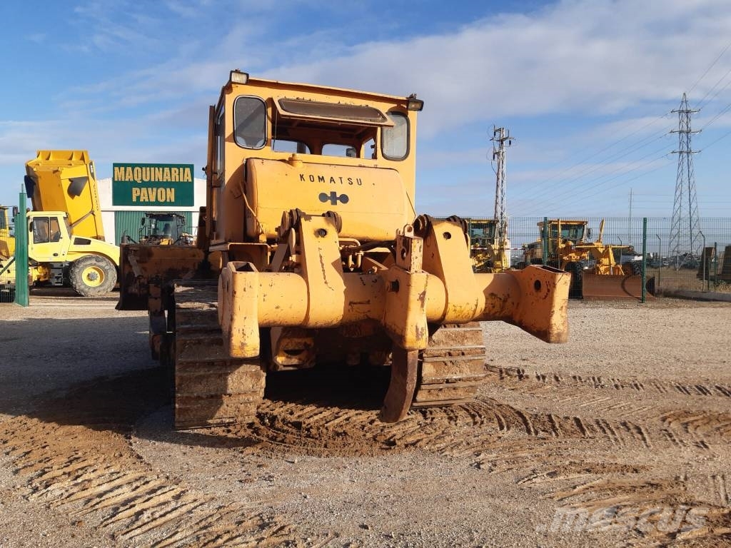 Komatsu D 85 E-12 Vikšriniai buldozeriai