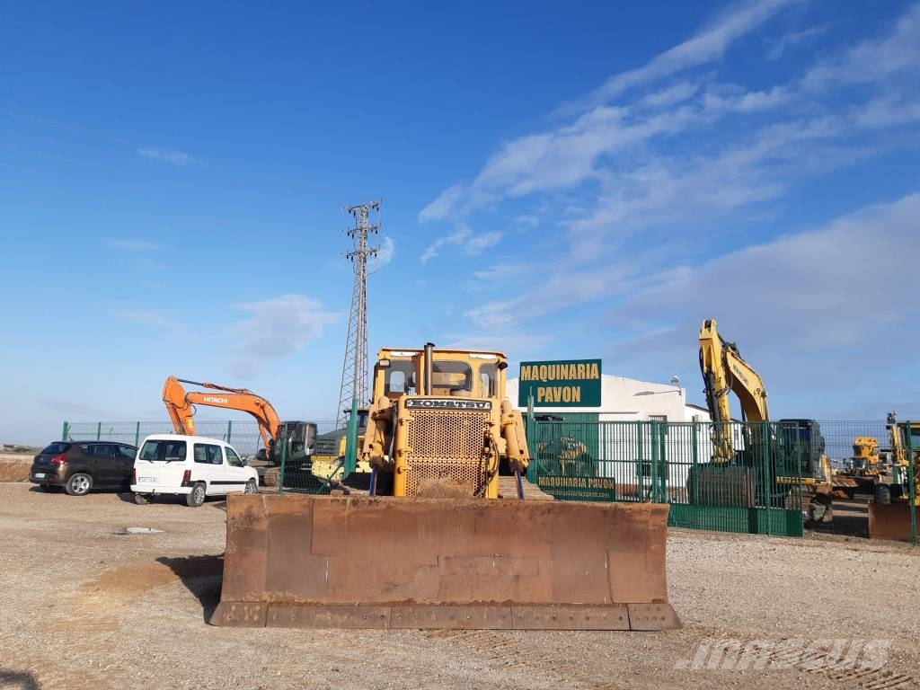 Komatsu D 85 E-12 Vikšriniai buldozeriai