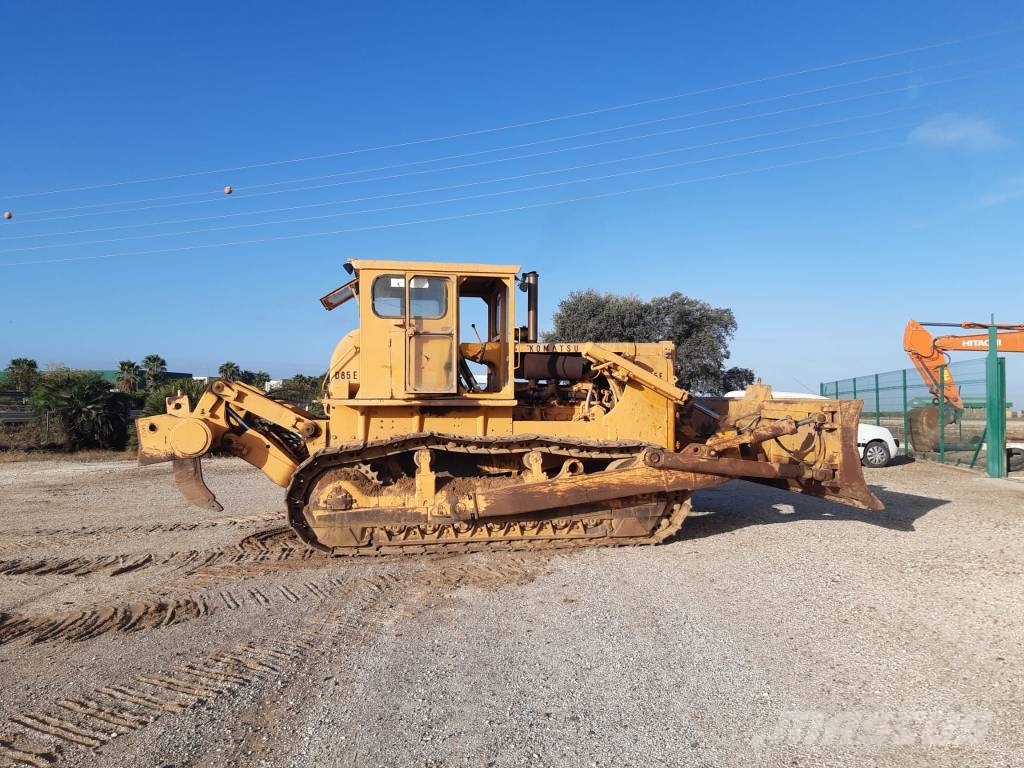 Komatsu D 85 E-12 Vikšriniai buldozeriai