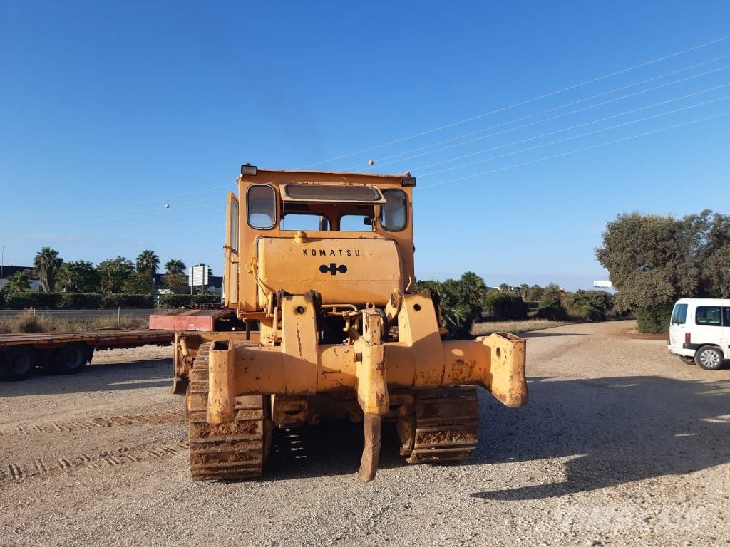 Komatsu D 85 E-12 Vikšriniai buldozeriai