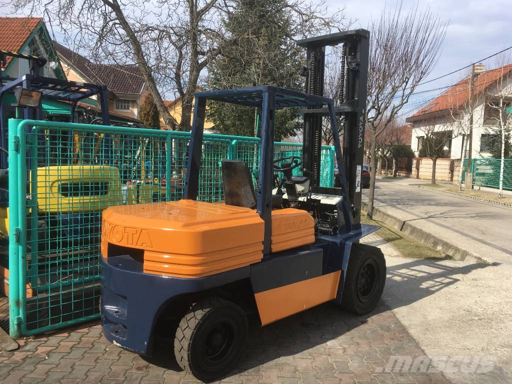 Toyota 5 FD 40 V-2921 OB Dieselové vozíky