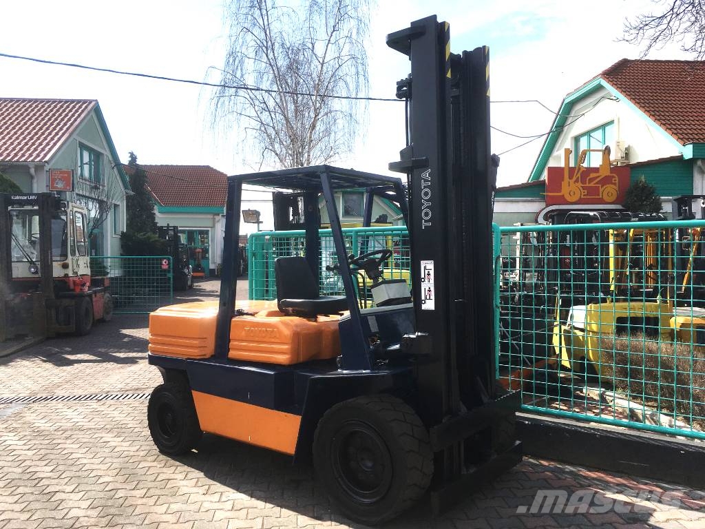Toyota 5 FD 40 V-2921 OB Dieselové vozíky