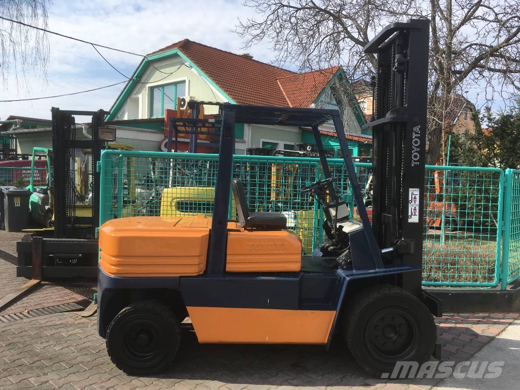Toyota 5 FD 40 V-2921 OB Dieselové vozíky