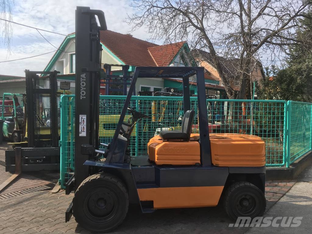 Toyota 5 FD 40 V-2921 OB Dieselové vozíky