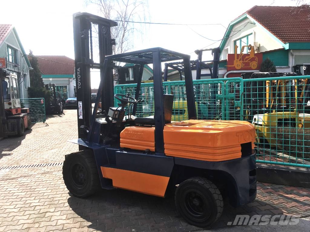 Toyota 5 FD 40 V-2921 OB Dieselové vozíky