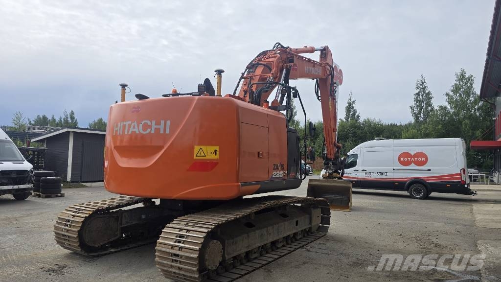 Hitachi ZX 225 US R LC-6 Excavadoras sobre orugas