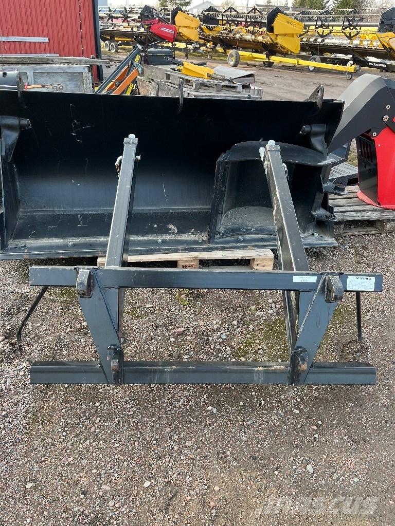 LST Storsäckslyft dubbelkrok Egyéb traktor tartozékok