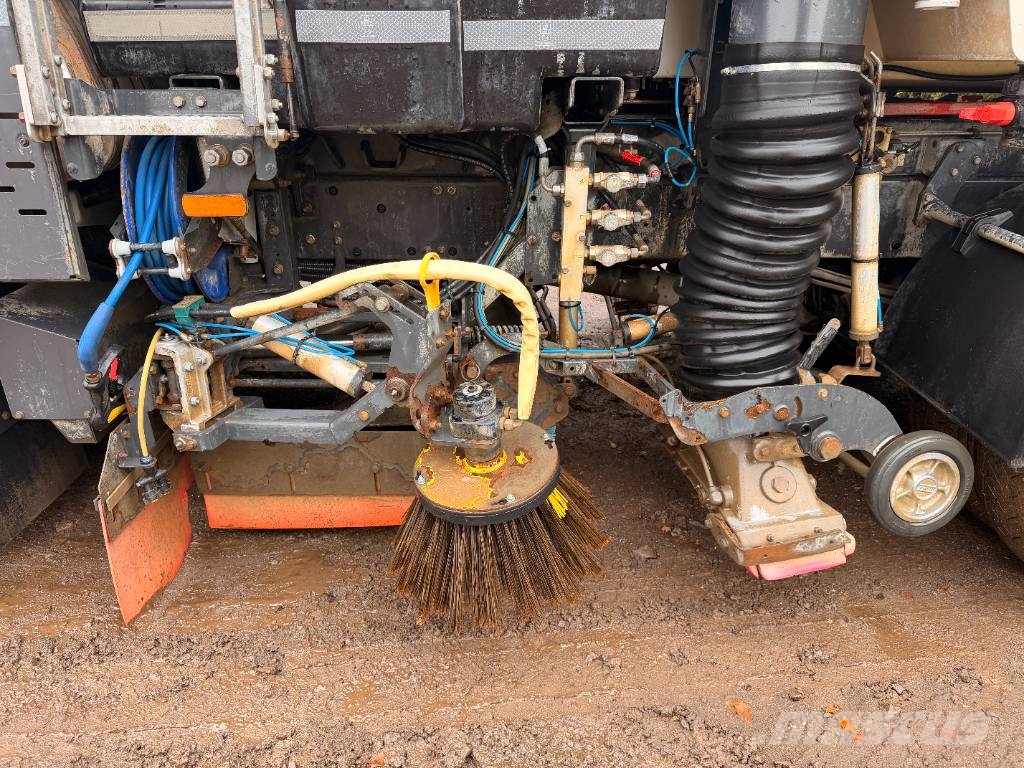 Volvo FL 250 Road Sweeper Úttakarító gépek