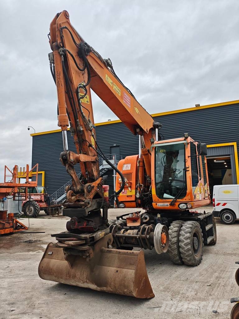 UNAC CAT Pelle Rail Route (Rail Road Excavator) 22 Koparki specjalne