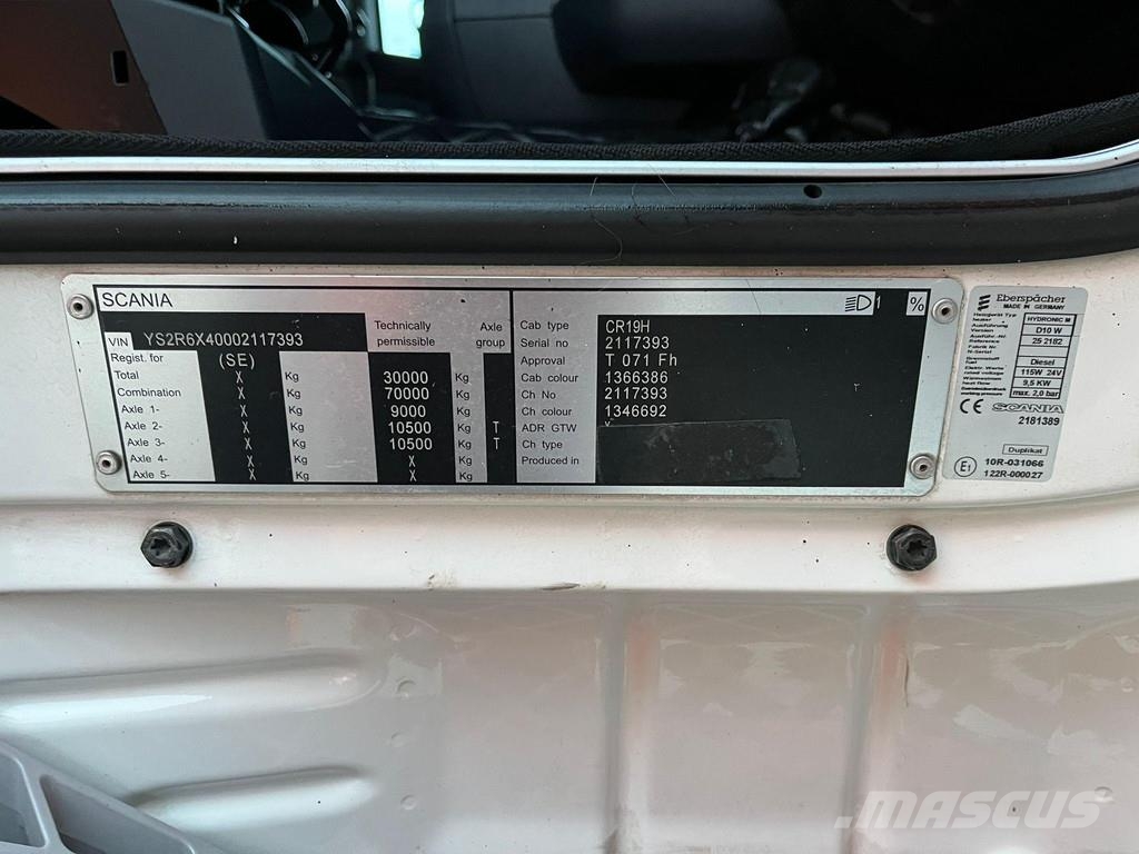 Scania R 580 6x4 FOR SALE AS CHASSIS / RETARDER Camiones con chasís y cabina