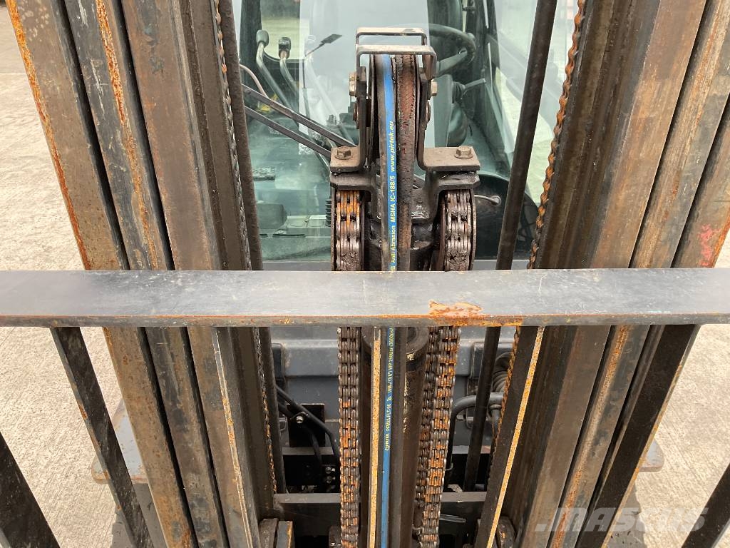 Toyota 8-FDF-25 Diesel forklifts