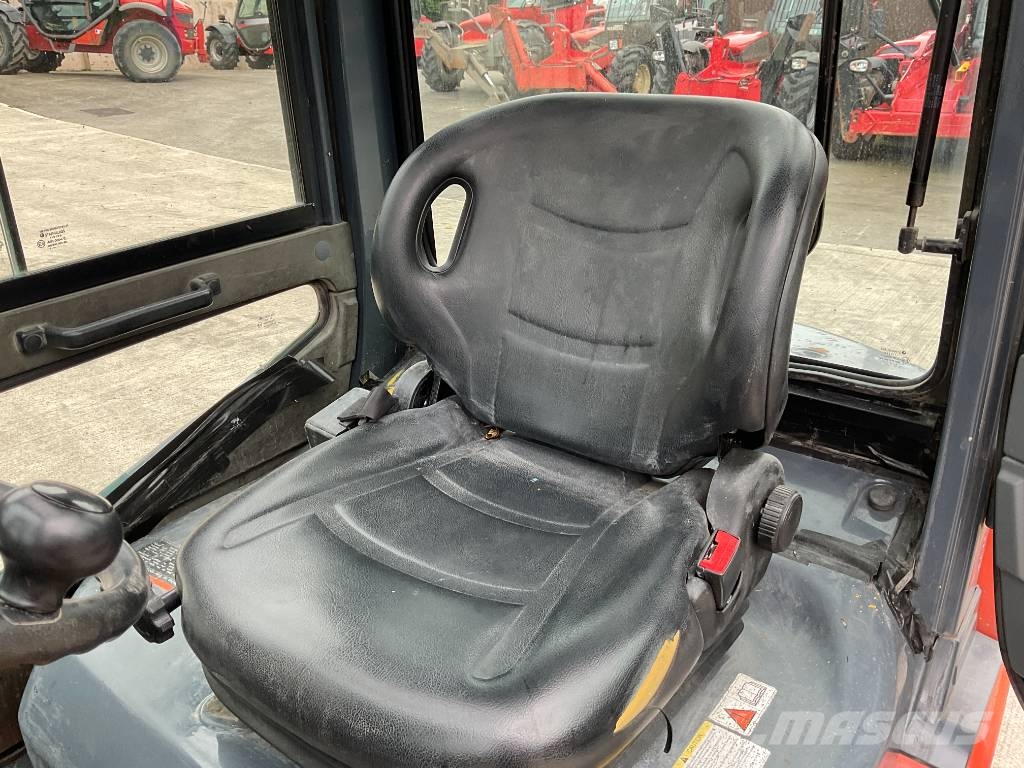 Toyota 8-FDF-25 Diesel forklifts
