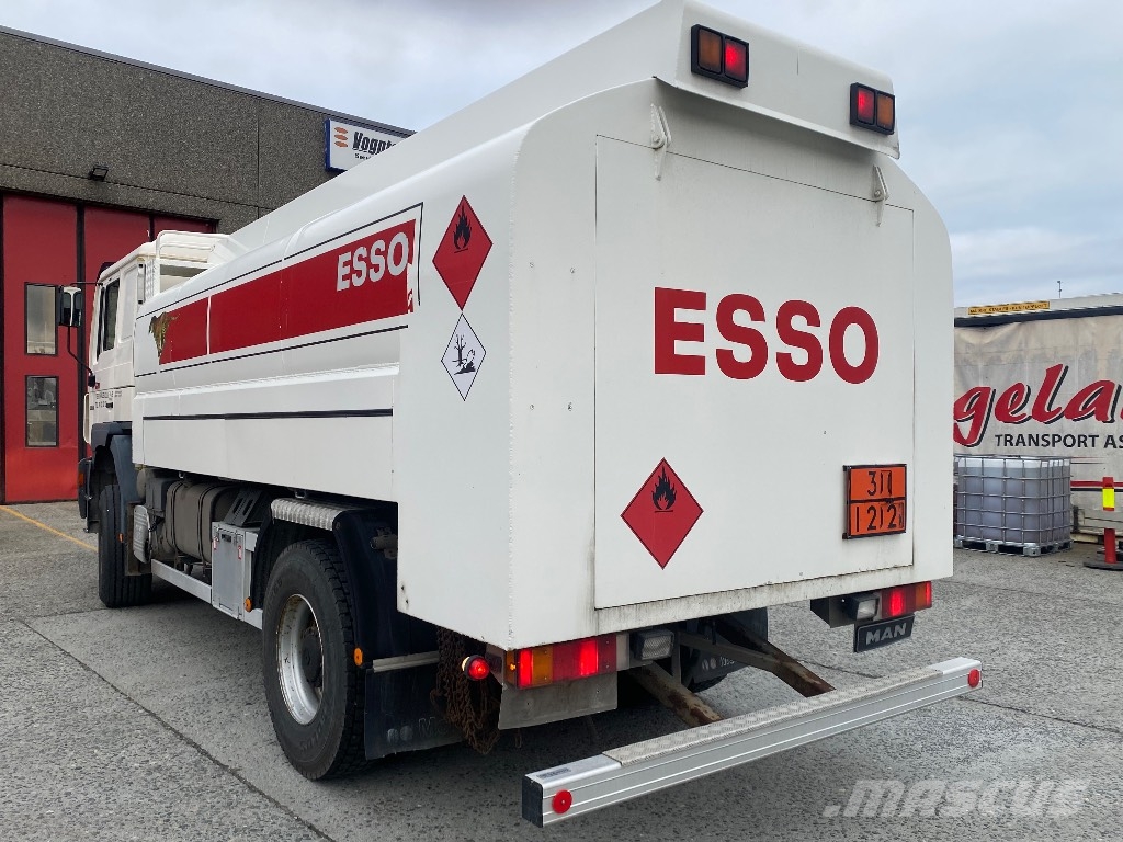 MoPro Pedler tank 12000 litres, pump equipment タンク