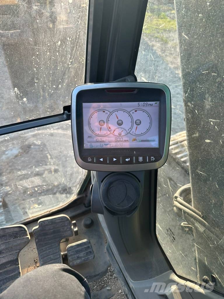 Doosan DX 235 NLC Escavadoras de rastos