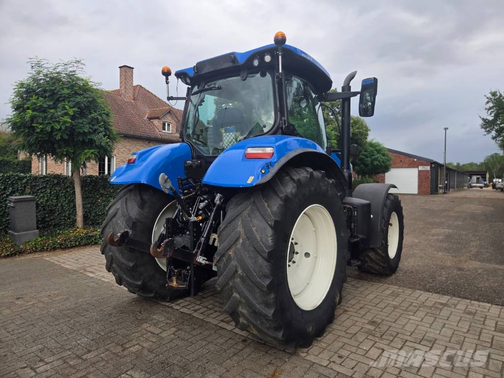 New Holland T 7.210 PC الجرارات