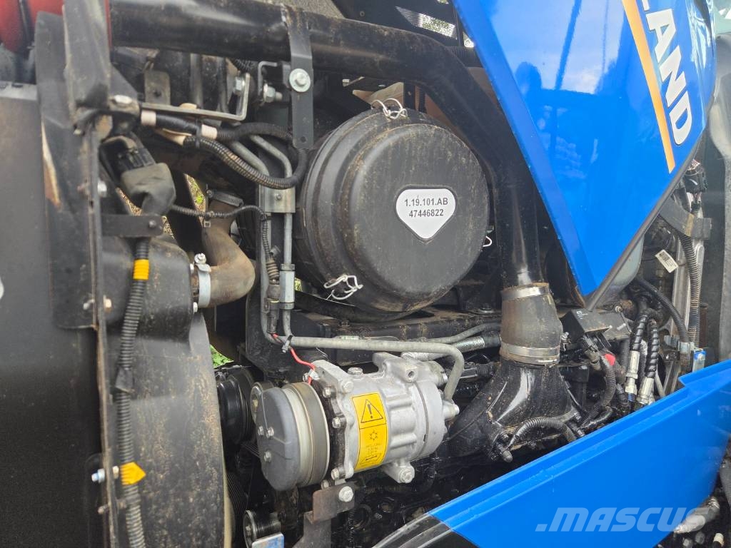 New Holland T 7.210 PC الجرارات