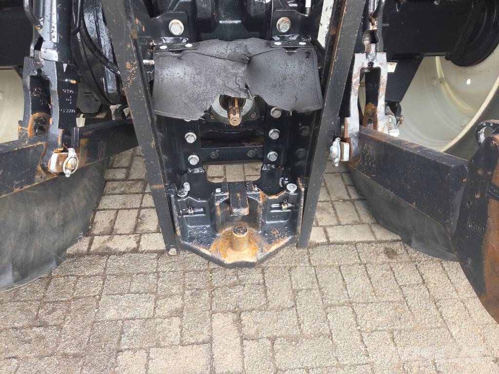 New Holland T 7.210 PC الجرارات