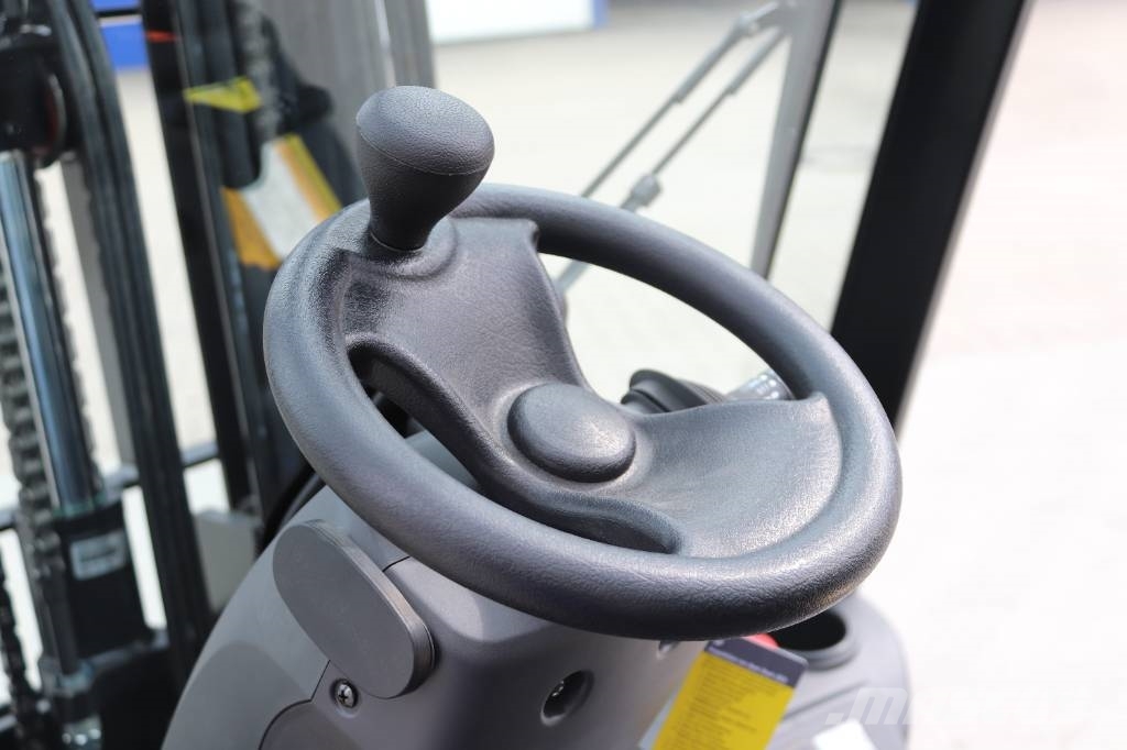 Mitsubishi FB20PN Elektriskie autoiekrāvēji