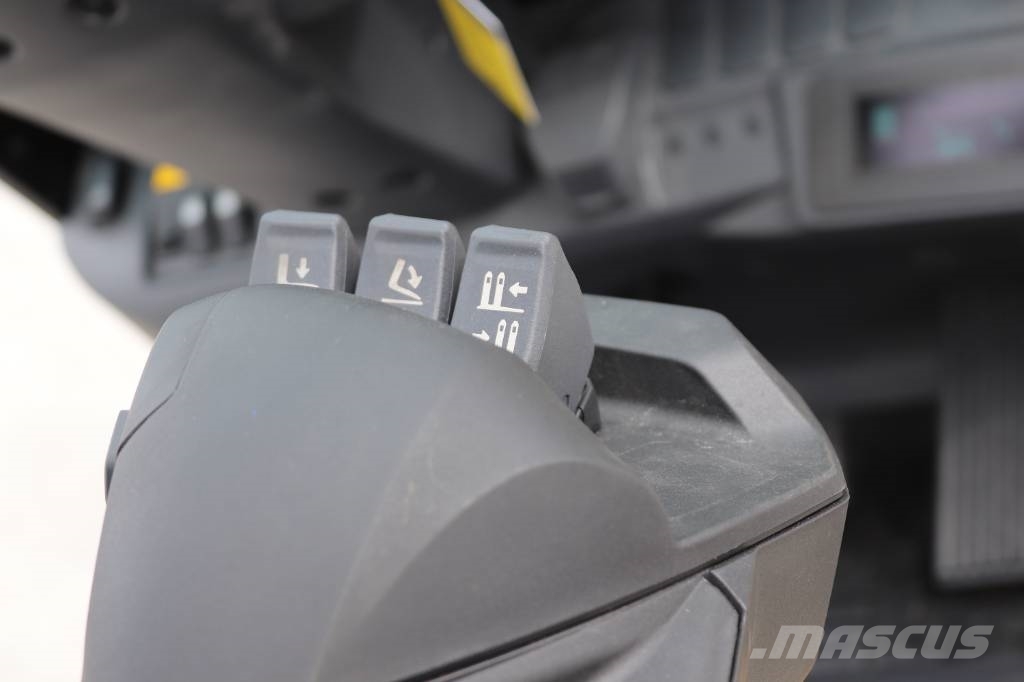 Mitsubishi FB20PN Elektriskie autoiekrāvēji