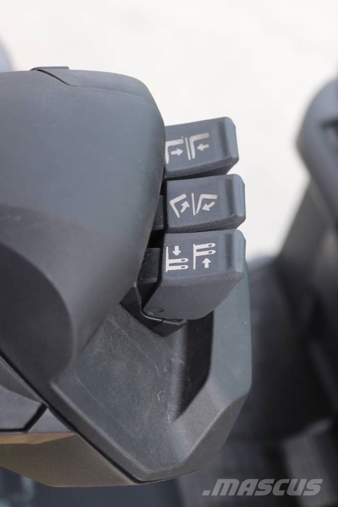 Mitsubishi FB20PN Elektriskie autoiekrāvēji