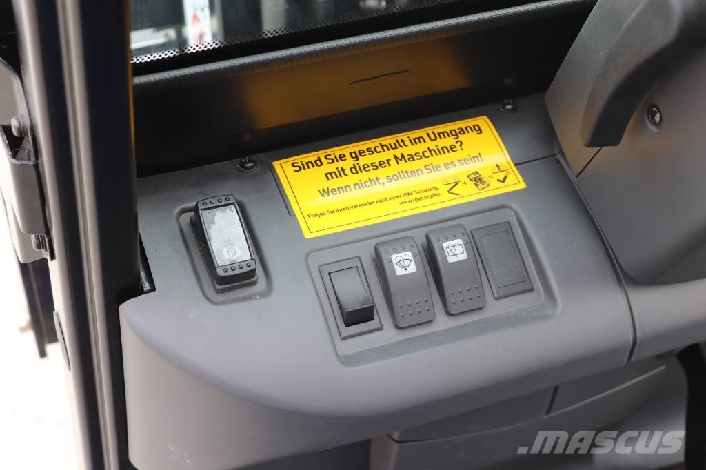 Mitsubishi FB20PN Elektriskie autoiekrāvēji