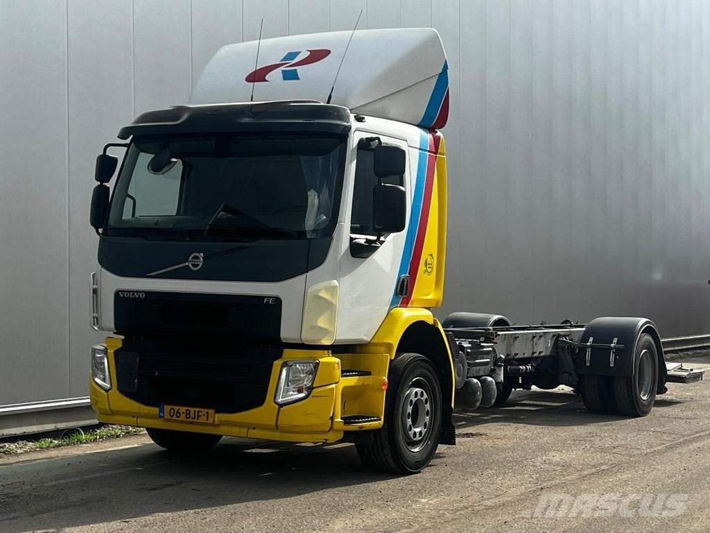 Volvo FE 250 4X2 EURO 6 CHASSIS CABINE + DHOLLANDIA LIFT Raamautod