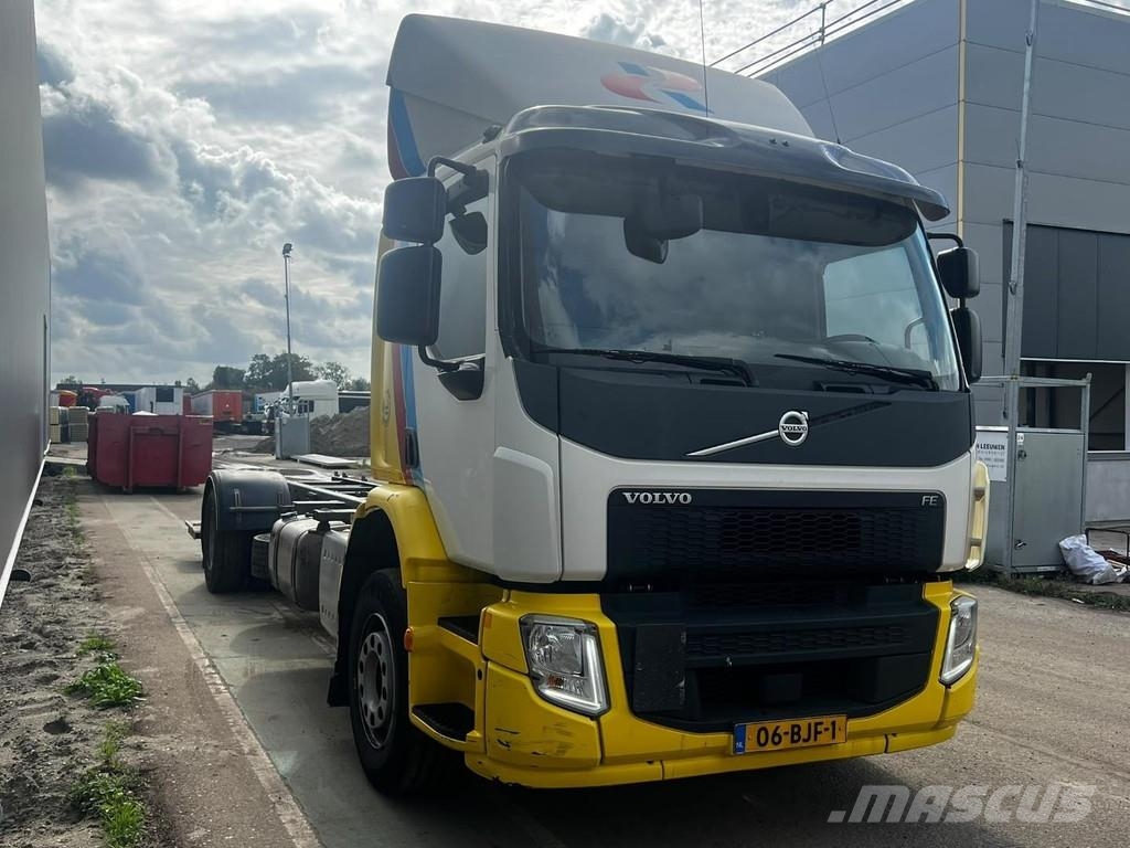 Volvo FE 250 4X2 EURO 6 CHASSIS CABINE + DHOLLANDIA LIFT Raamautod