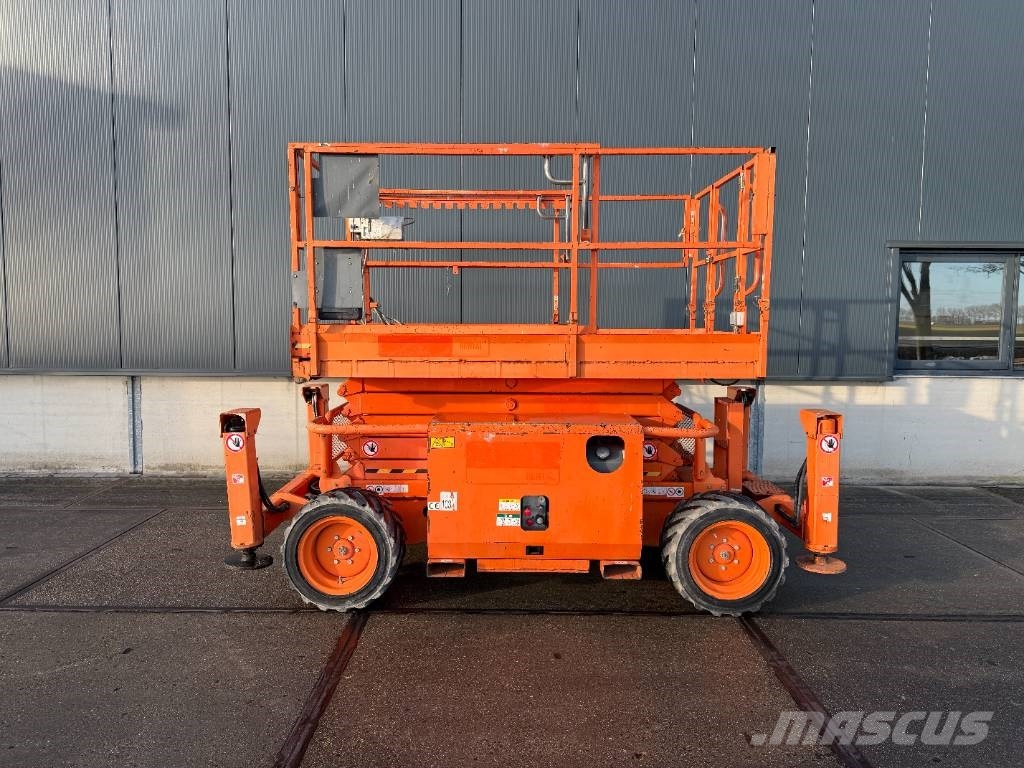 SkyJack sj6832 RT Makazaste platforme