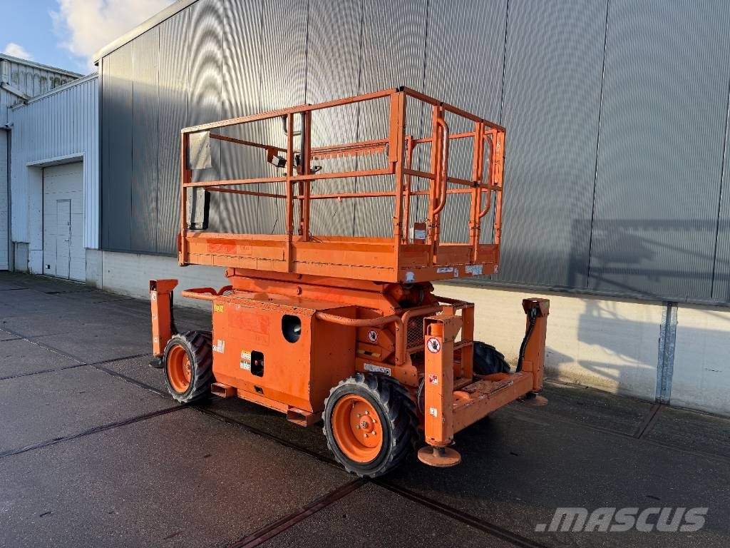 SkyJack sj6832 RT Makazaste platforme