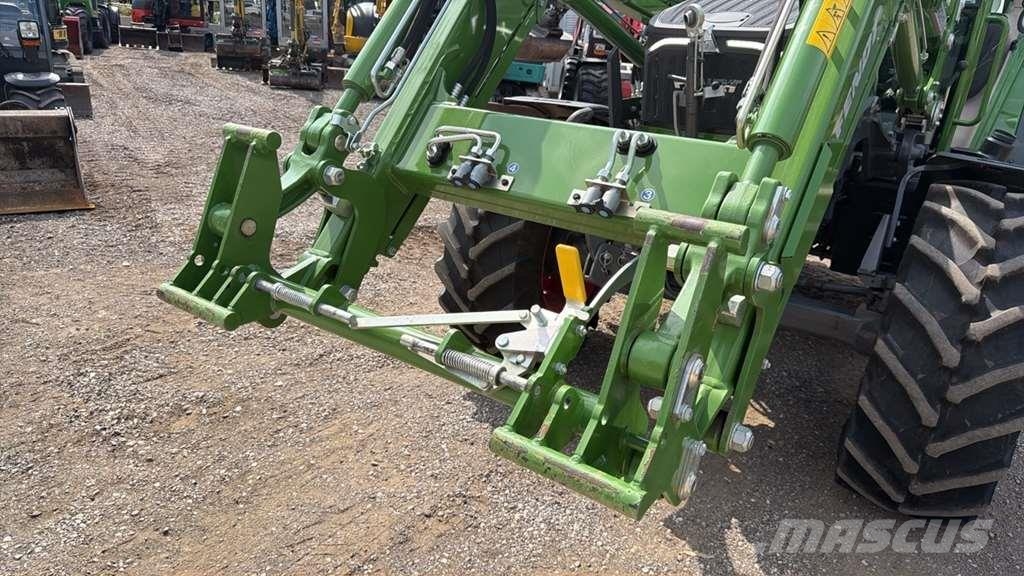 Fendt 211 F Vario Τρακτέρ