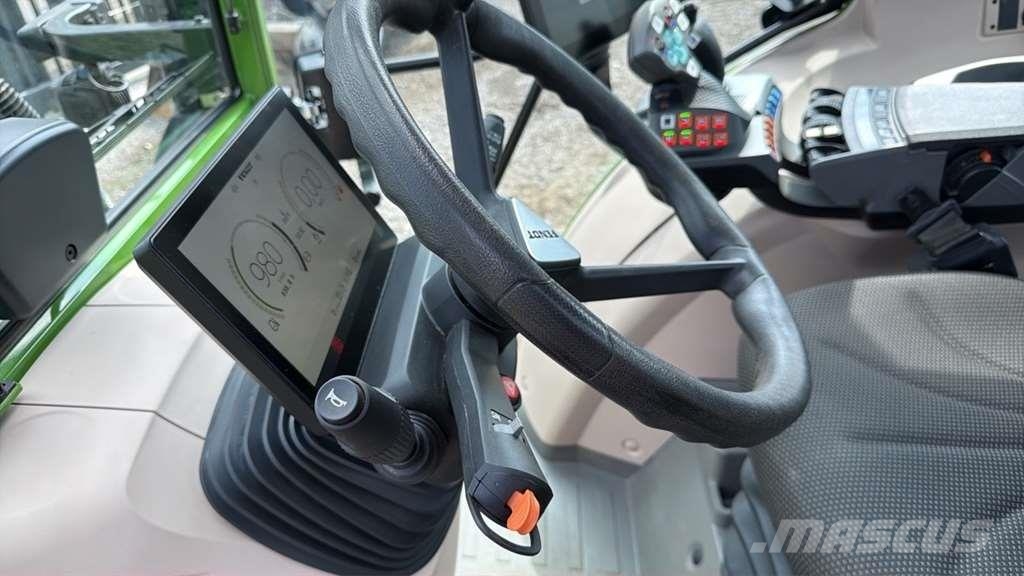 Fendt 211 F Vario Τρακτέρ