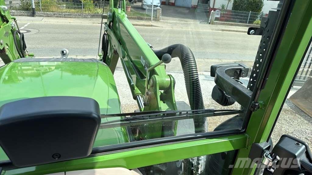 Fendt 211 F Vario Τρακτέρ