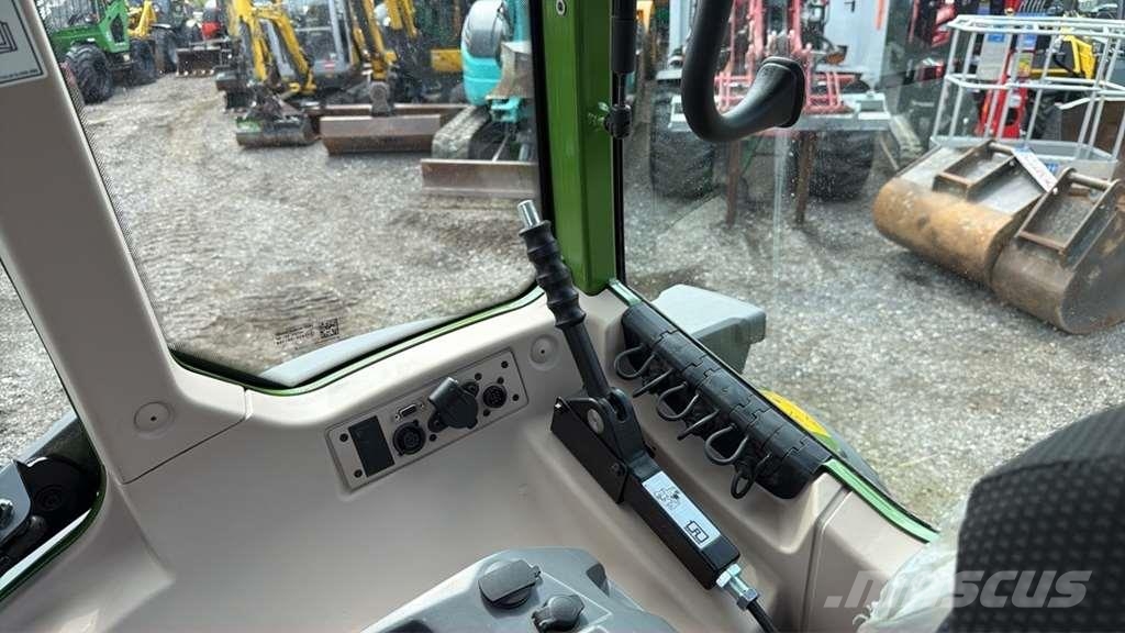 Fendt 211 F Vario Tractores