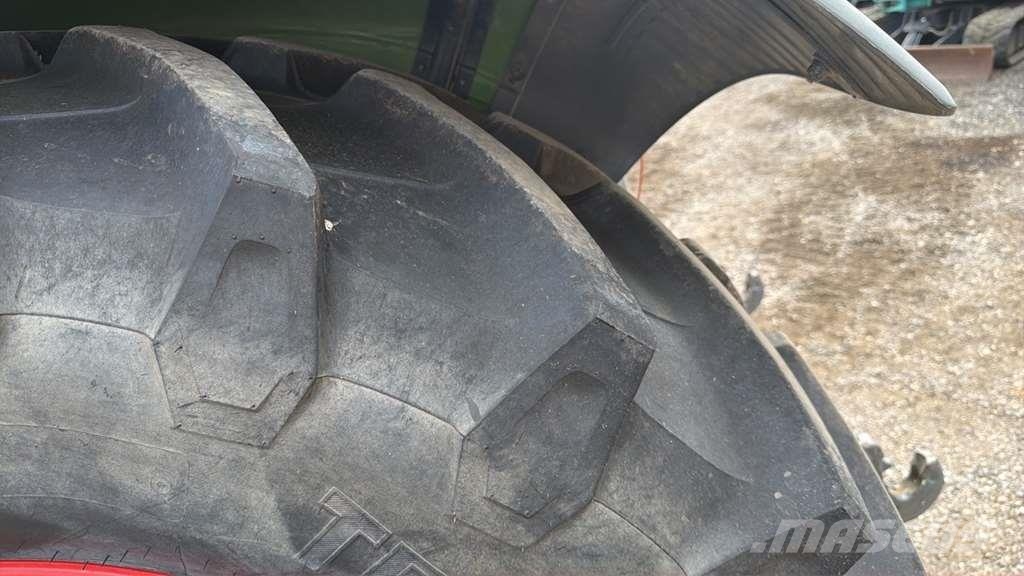 Fendt 211 F Vario Τρακτέρ