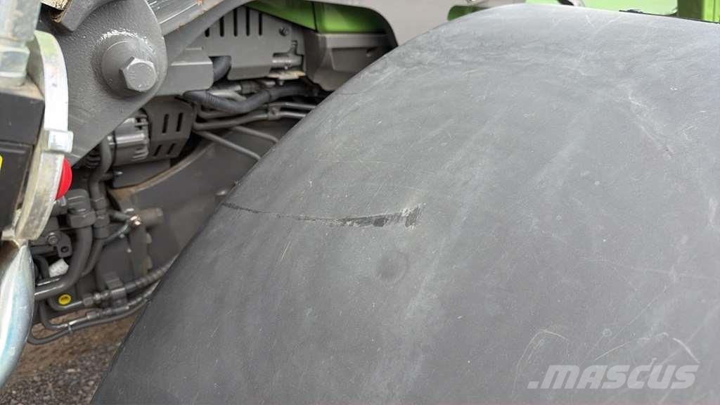Fendt 211 F Vario Τρακτέρ