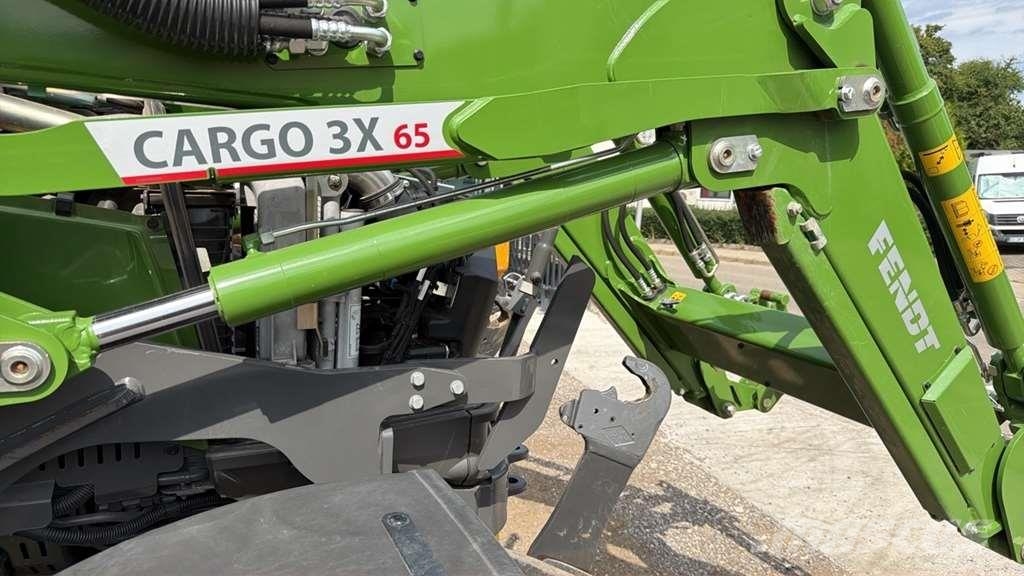 Fendt 211 F Vario Tractores