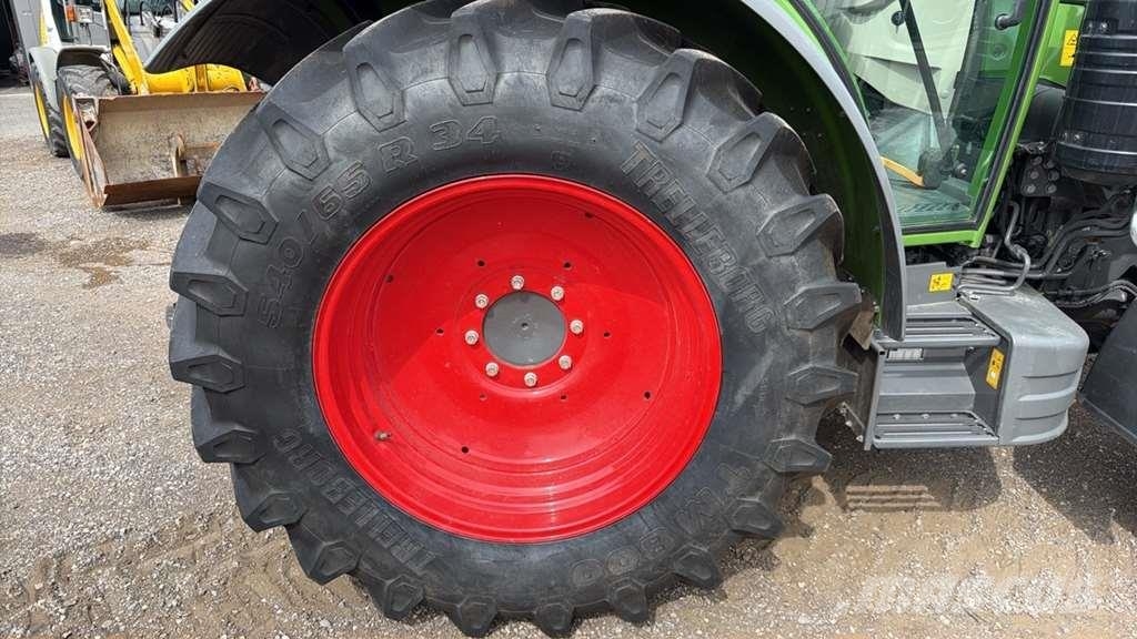 Fendt 211 F Vario Tractores