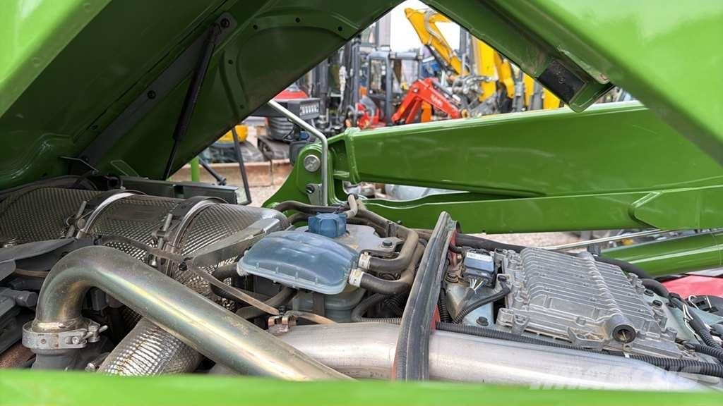 Fendt 211 F Vario Τρακτέρ