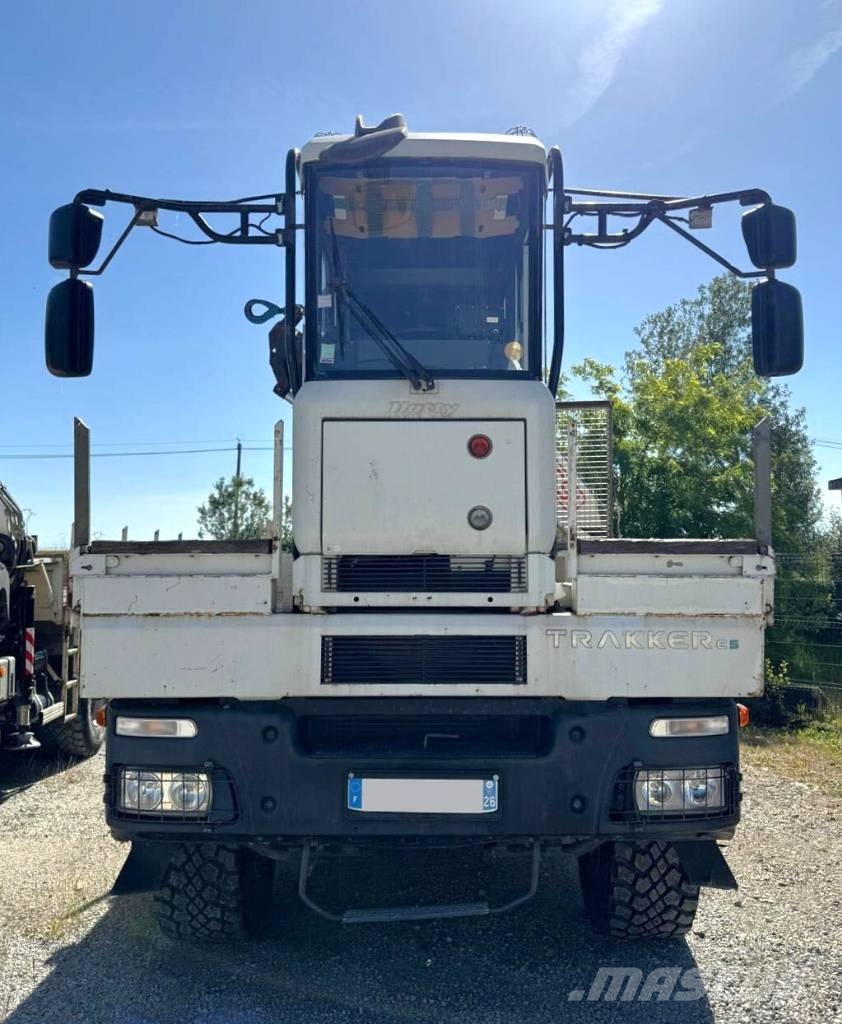 Iveco Trakker 360 + Fassi F260 XP شاحنات مسطحة/مفصلية الجوانب