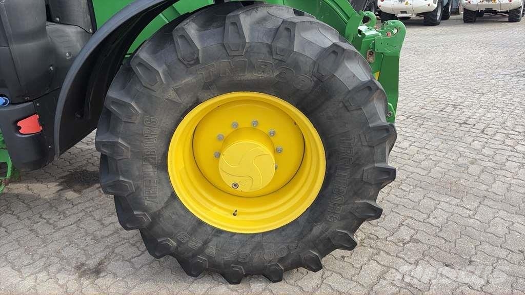 John Deere 6R 155 Traktori