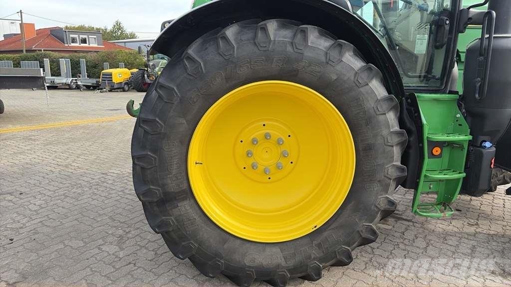 John Deere 6R 155 Traktori