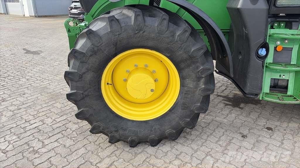 John Deere 6R 155 Traktori